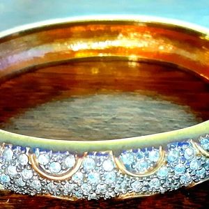 PD Premier Design magnetic clasp bracelet